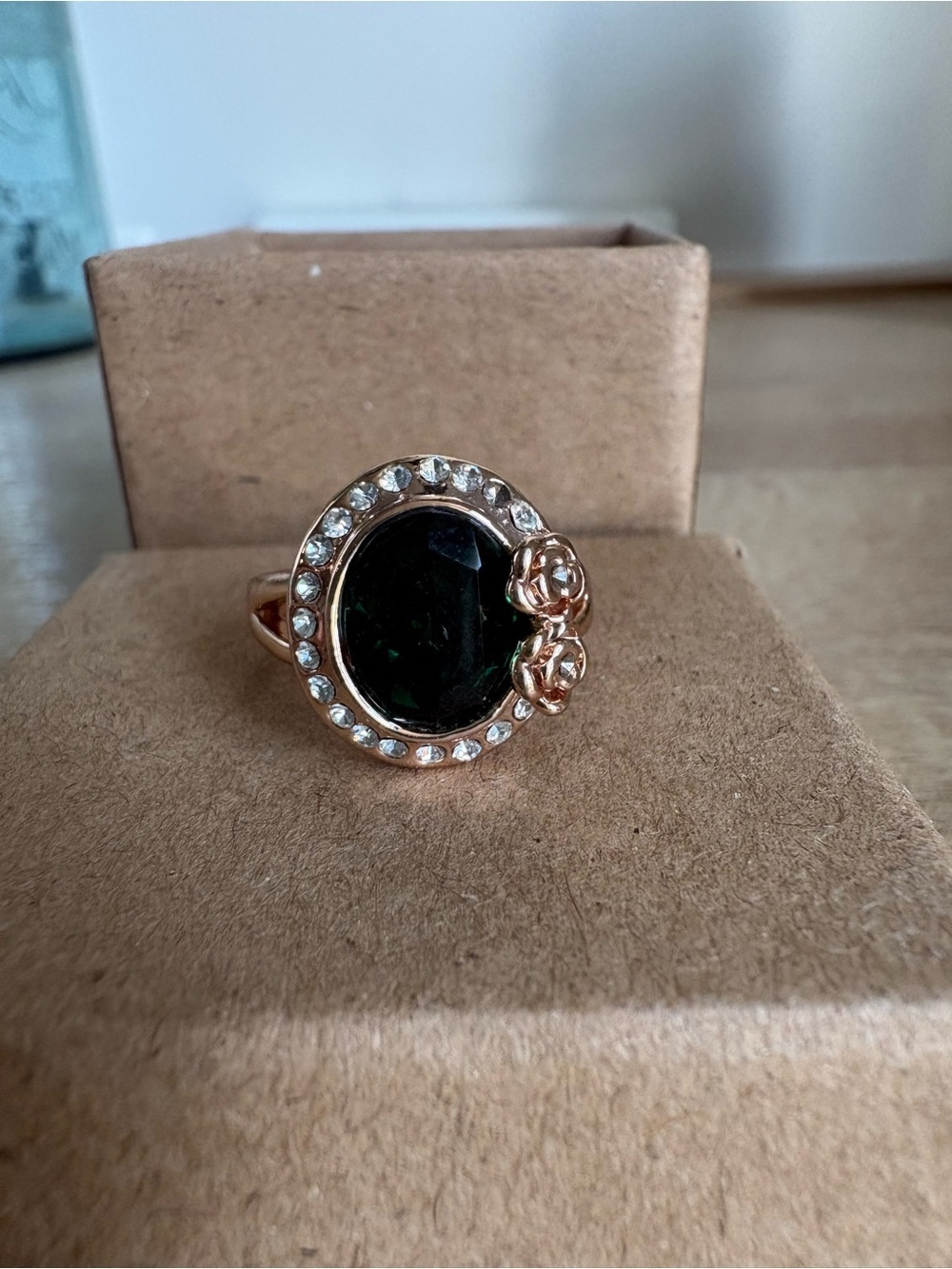 Gold-Tone Ring with Emerald Green Center Stone - Picture 2 of 7